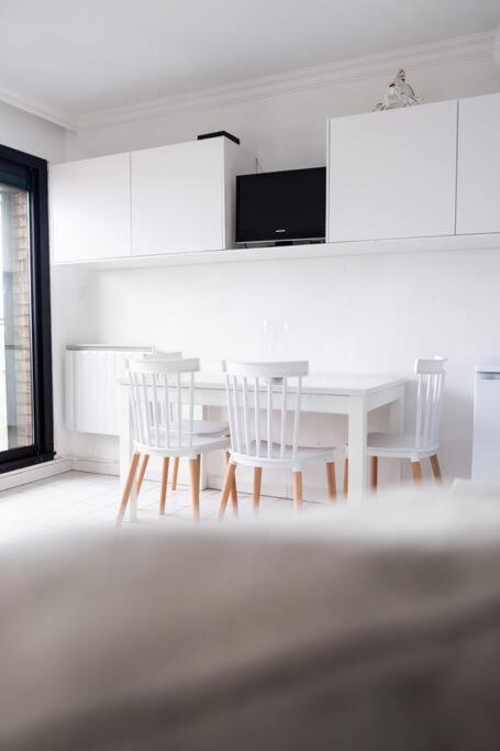 White & Sea, Face A La Mer Bray-Dunes Bagian luar foto